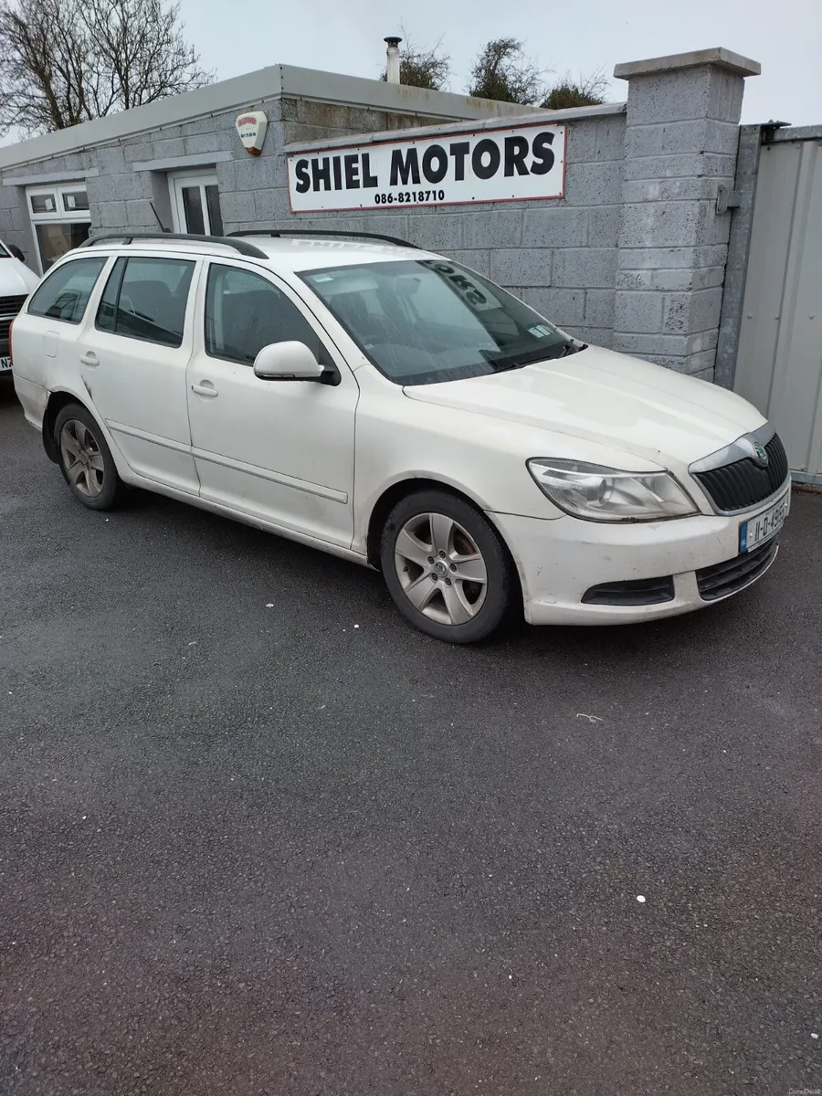 Skoda Octavia 2011 - Image 2