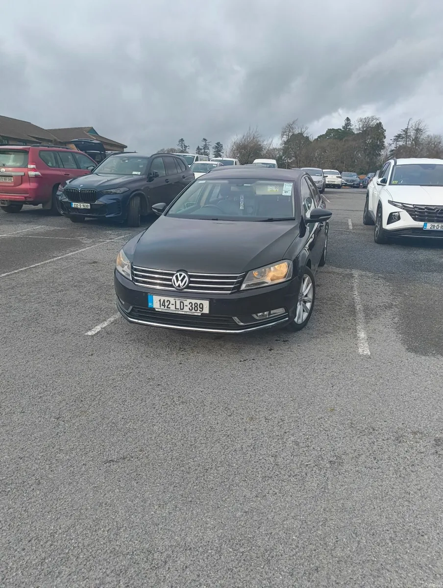 Volkswagen Passat 2014 - Image 2