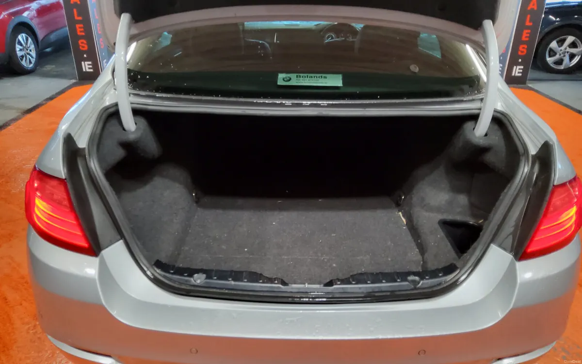 BMW 5-Series 2015 - Image 4