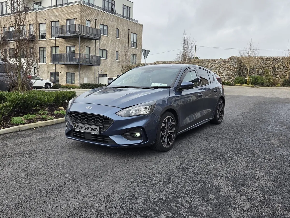 2019 FORD FOCUS ST LINE X - Image 2