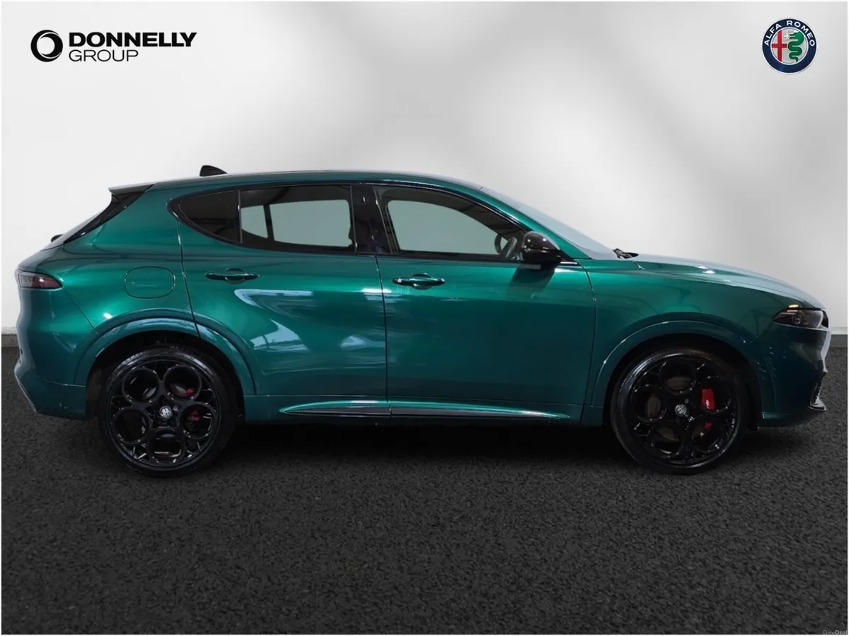 Alfa Romeo Tonale Hatchback Tributo Italiano - Image 3