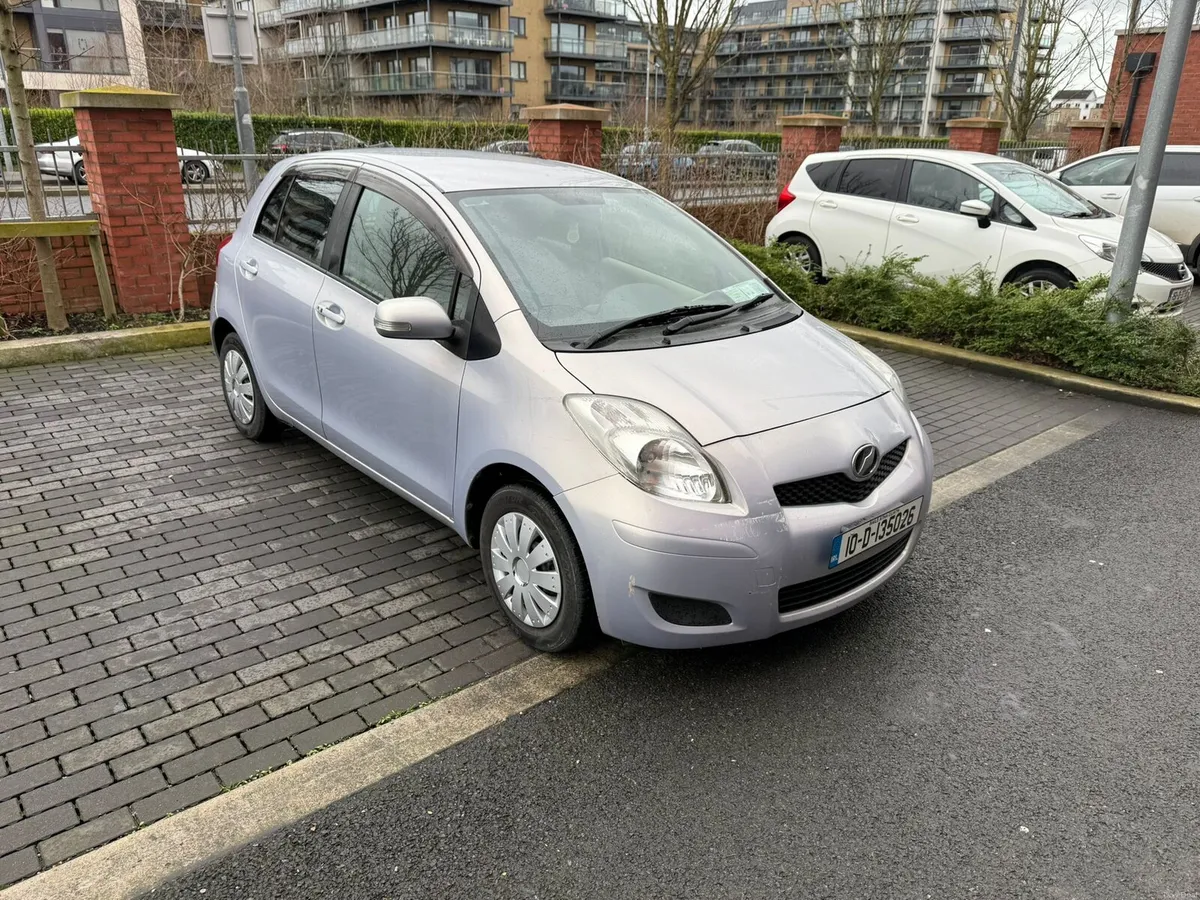 TOYOTA VITZ LOW MILEAGE €4500 - Image 2