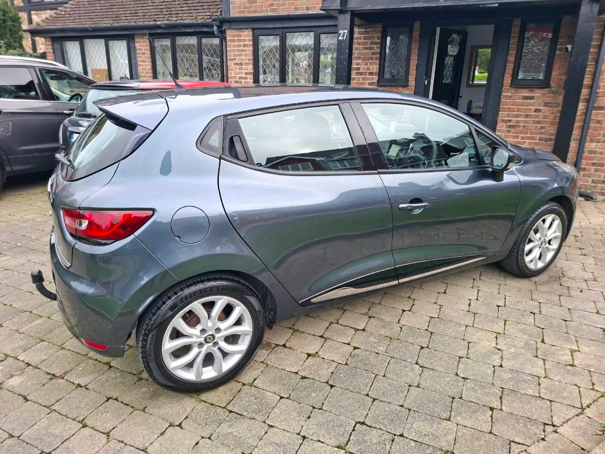 RENAULT CLIO 1.1 PETROL 2018 ONLY 99000 KLMS - Image 2
