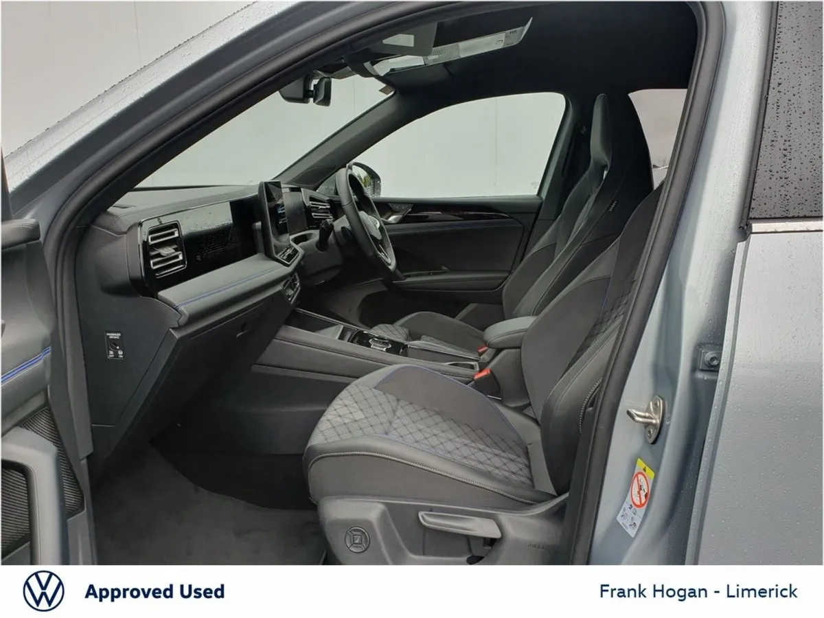 Volkswagen Tiguan 2.0 TDI 150HP R-Line DSG - Demo - Image 4