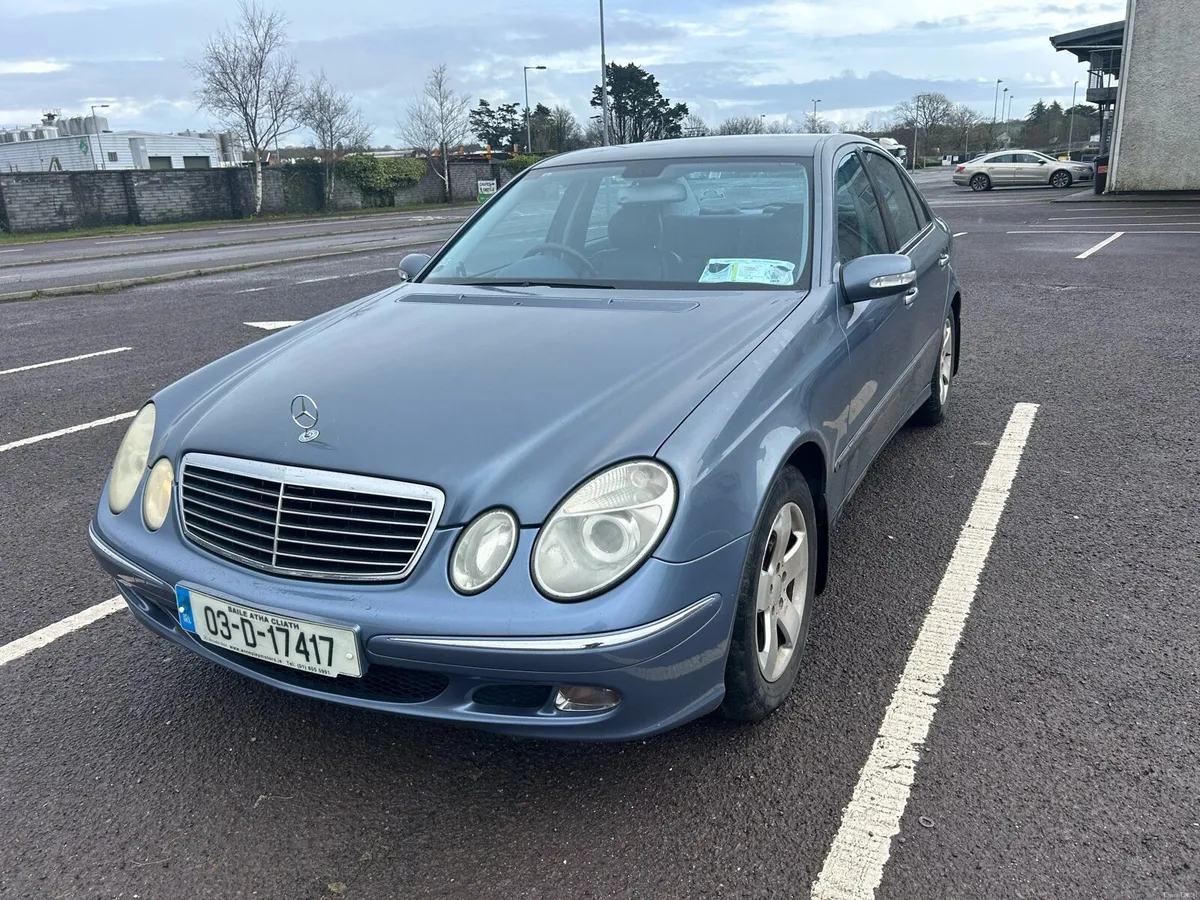 Mercedes E 200 petrol new NCT 2003. - Image 2