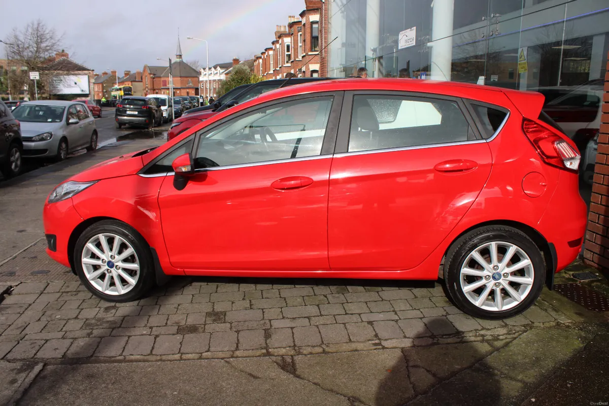 Ford Fiesta 1.0 AUTOMATIC TITANIUM *IRISH NEW*2016 - Image 4