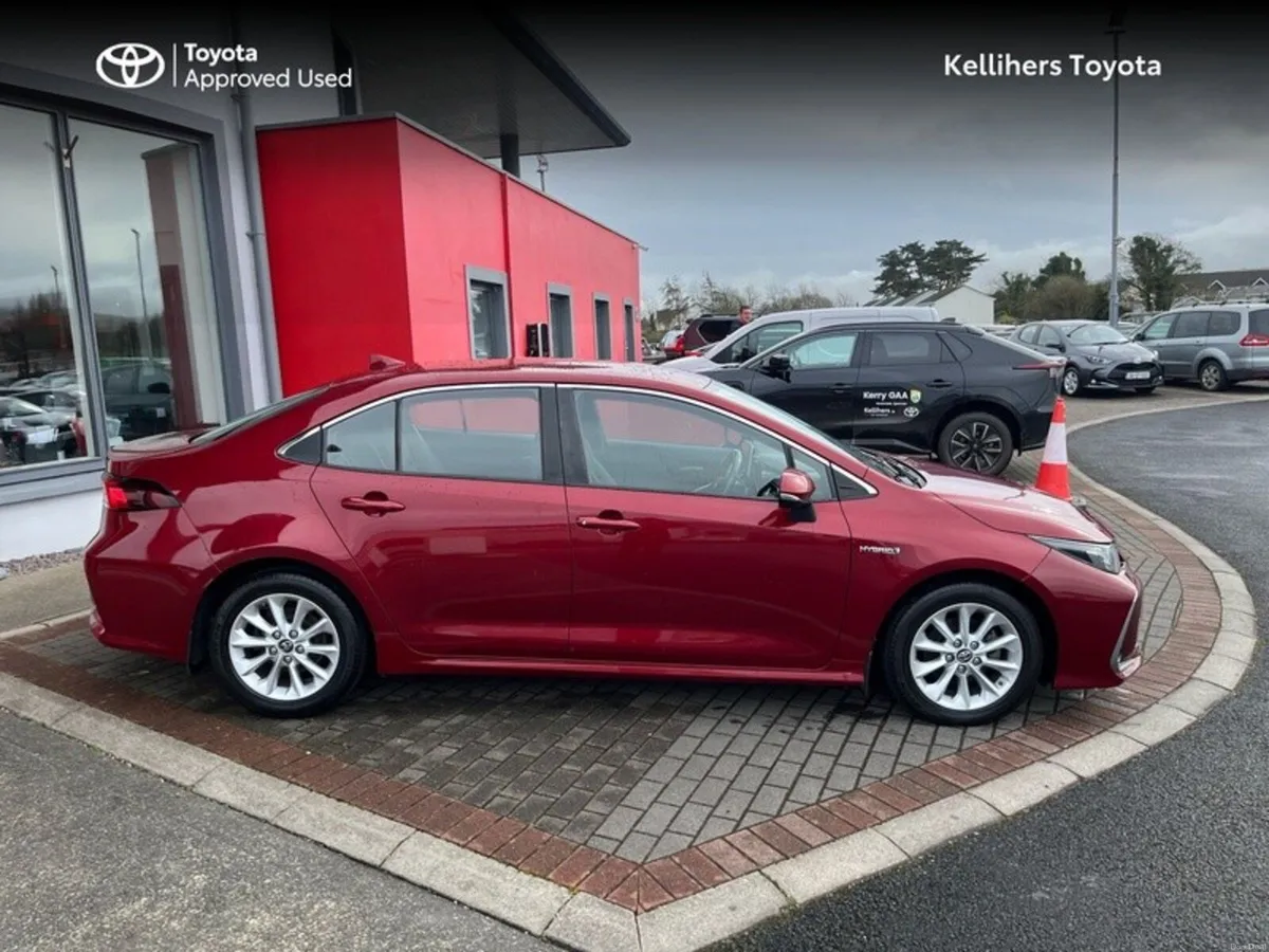 Toyota Corolla COROLLA HYBRID LUNA SAL - Image 3