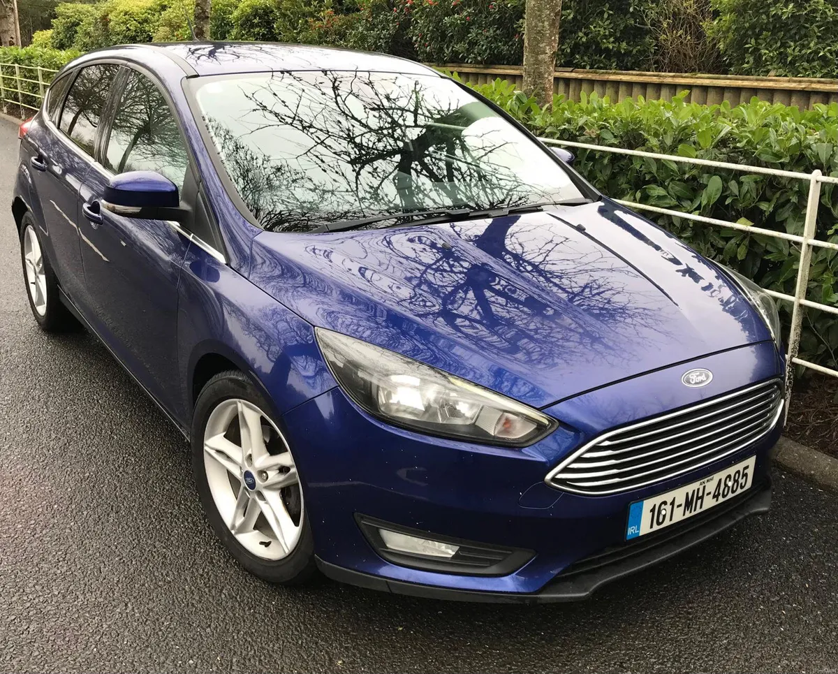 Ford Focus 1.5 TDCi  Zetec PowerShift - Image 4