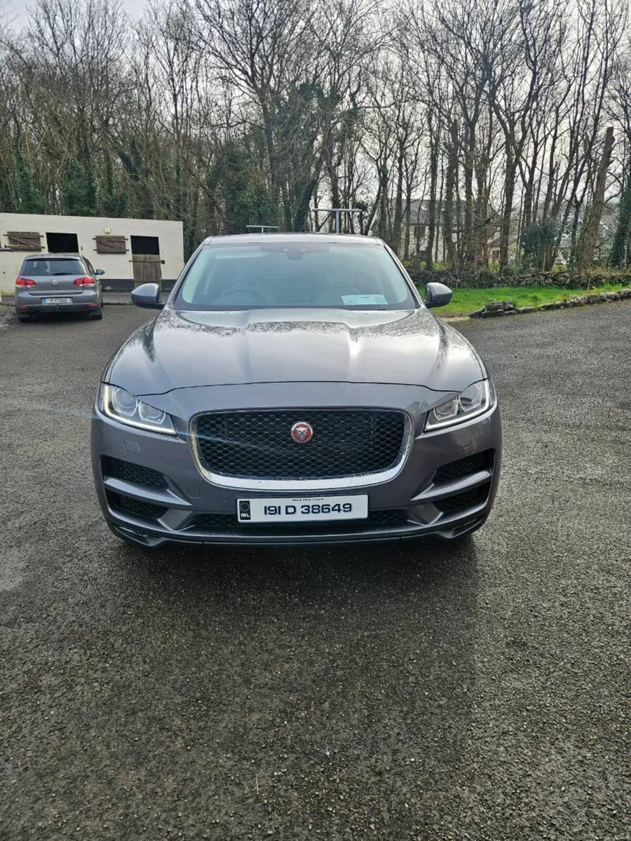 Jaguar F-Pace 2.0D Auto - Image 2