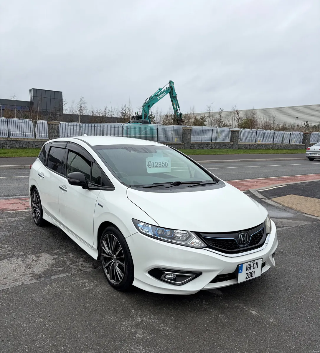 2016 Honda Jade 1.5 Hybrid 6 Seater - Image 3