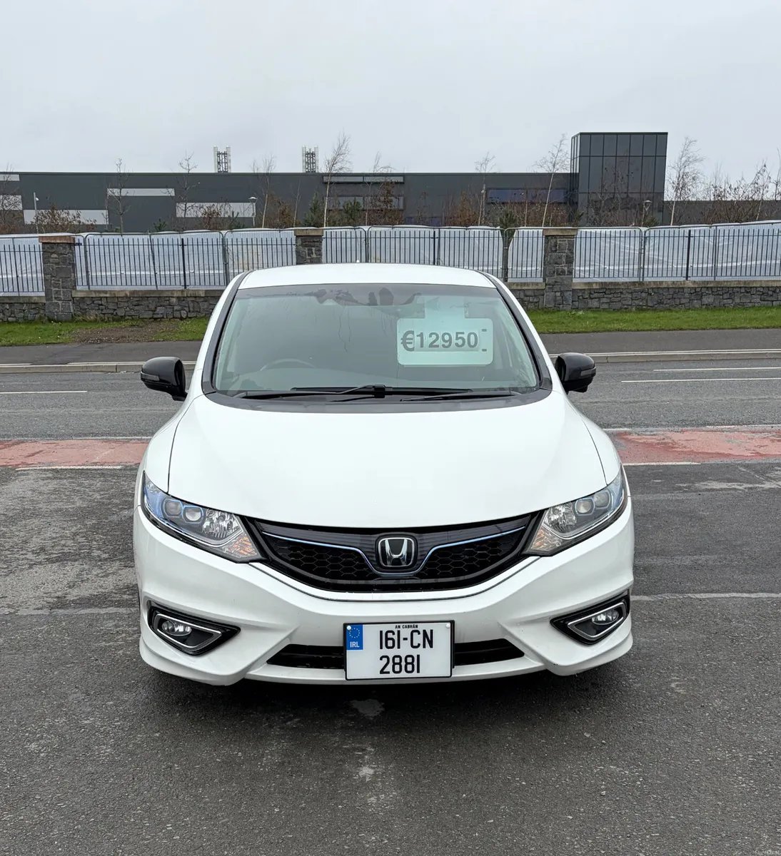 2016 Honda Jade 1.5 Hybrid 6 Seater - Image 2