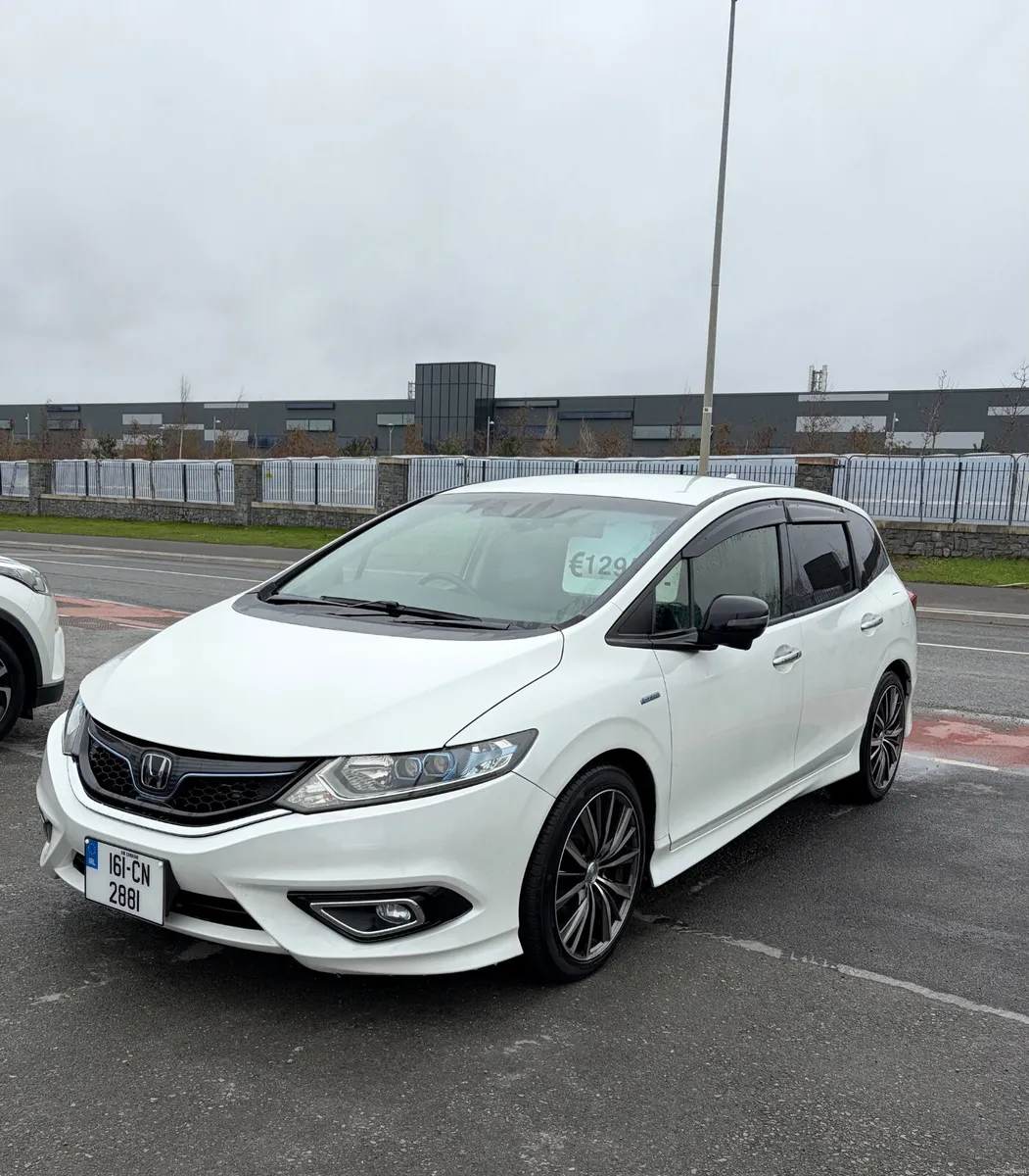 2016 Honda Jade 1.5 Hybrid 6 Seater - Image 1