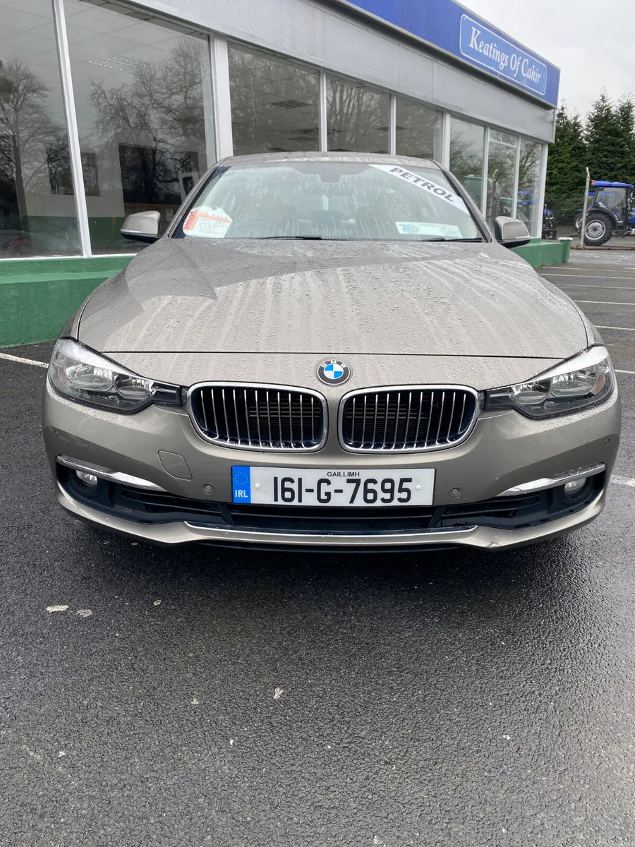 BMW 3-Series  Hybrid Auto - Image 4