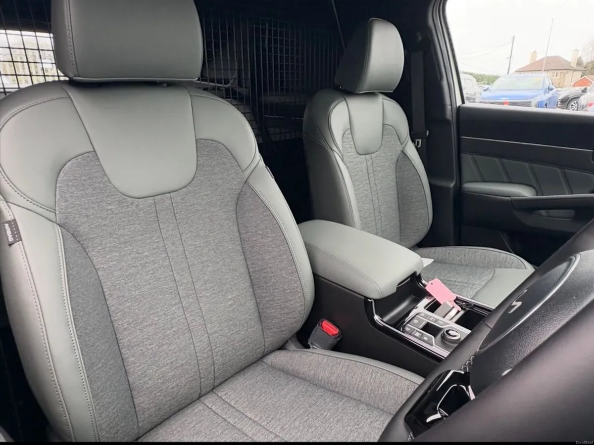 Kia Sorento 2 Seater Commercial **Order Now For 26 - Image 4