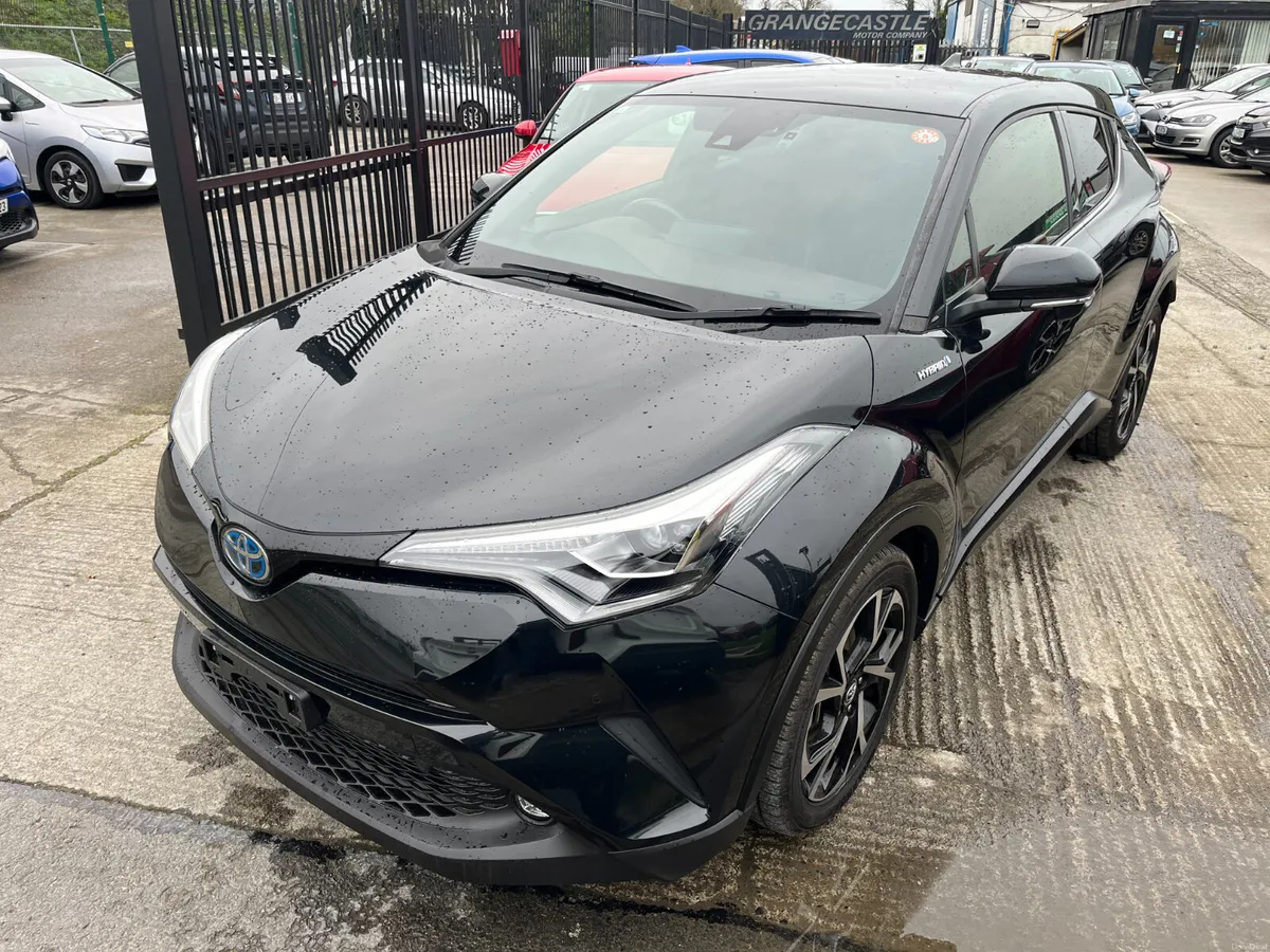 TOYOTA C-HR 2019, 1.8 HYBRID AUTO LOW KM HIGH SPEC - Image 3