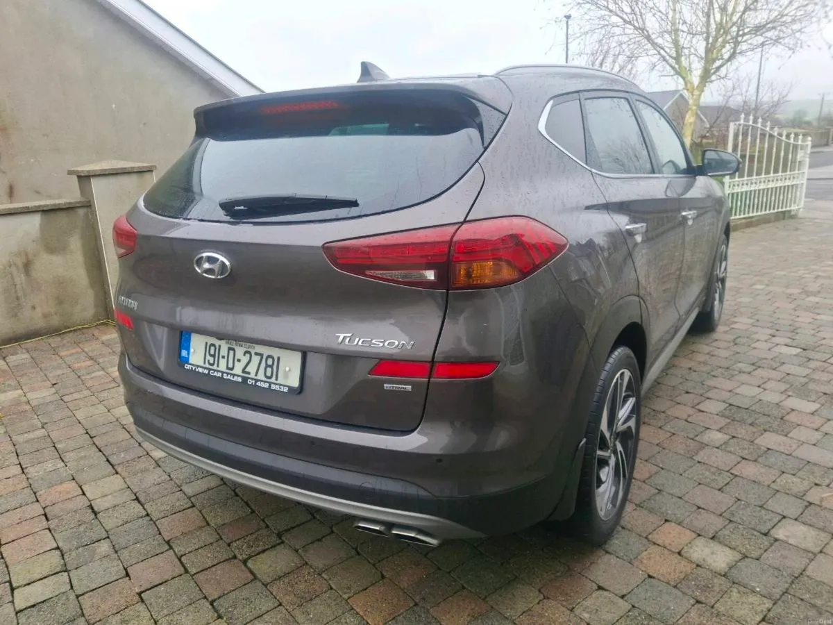 Hyundai Tucson Executive Plus Auto - Image 3