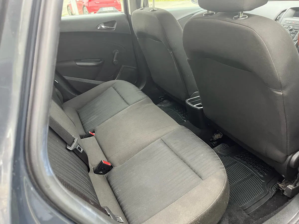 Opel astra s 1.4l 100ps 5dr - Image 4