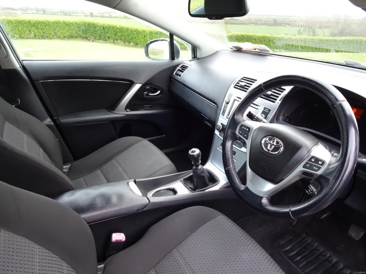 Toyota Avensis 2.0  D4D (NCT 08/27) - Image 6
