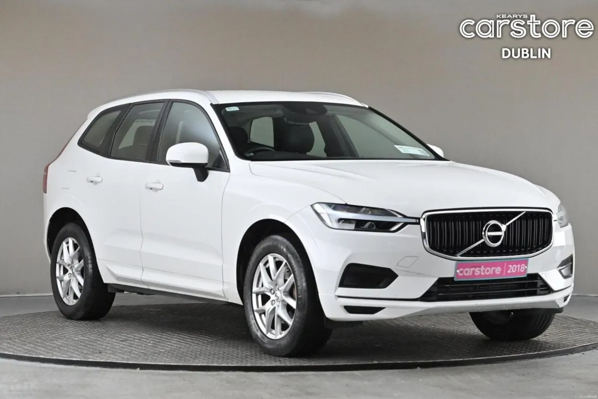 Volvo XC60 2.0 D4 AWD MOMENTUM **FULL LEATHER** - Image 1