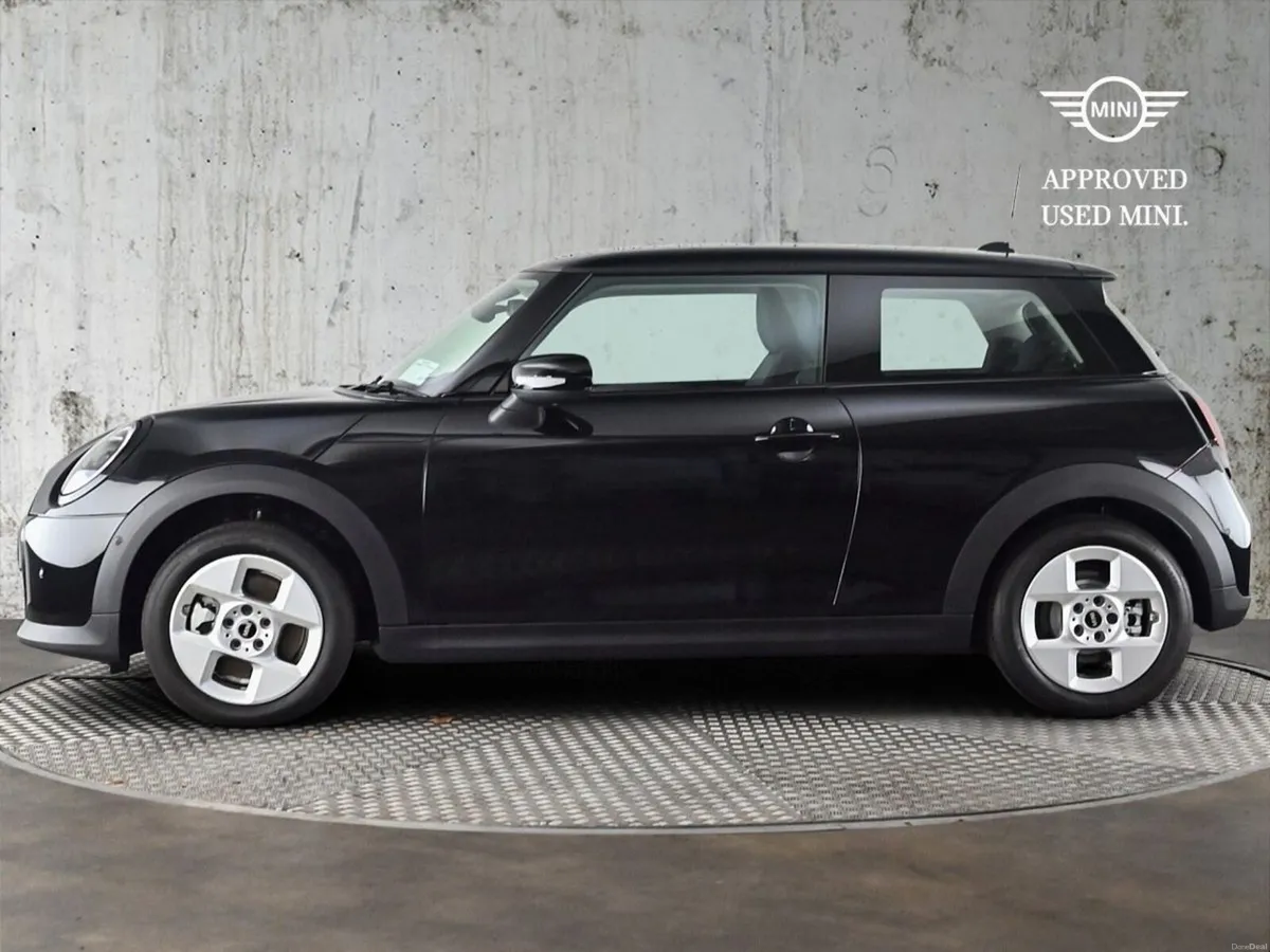 Mini Cooper Cooper C 3 Door - Image 3
