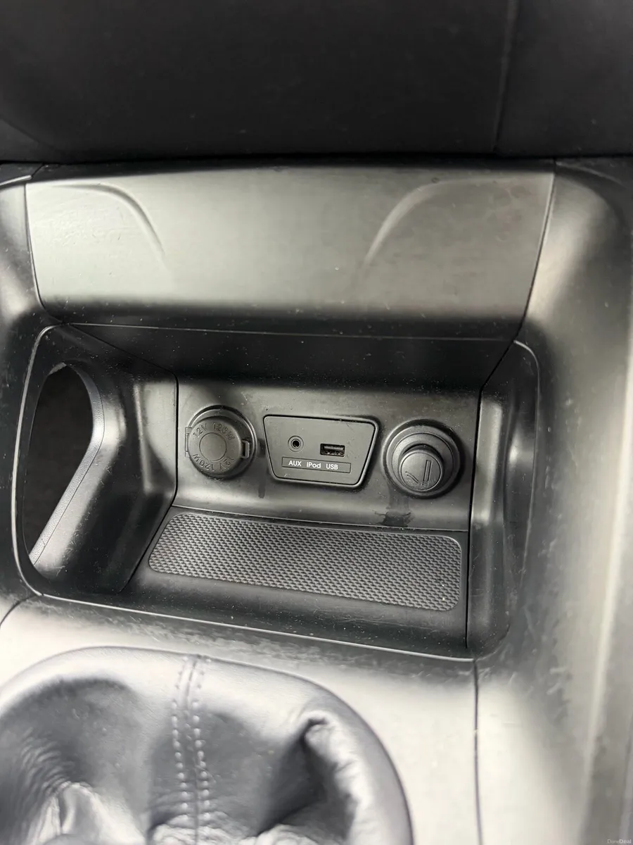 Hyundai ix35 2.0 Diesel - Image 3