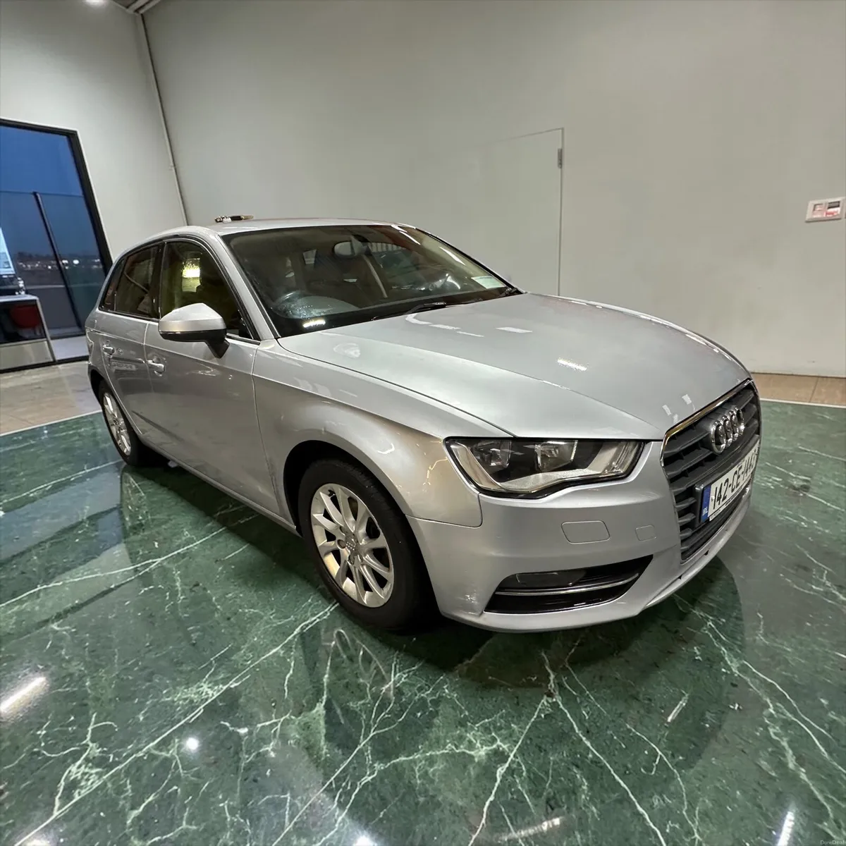 2014 Audi A3 1.6 TDI SE - Image 3