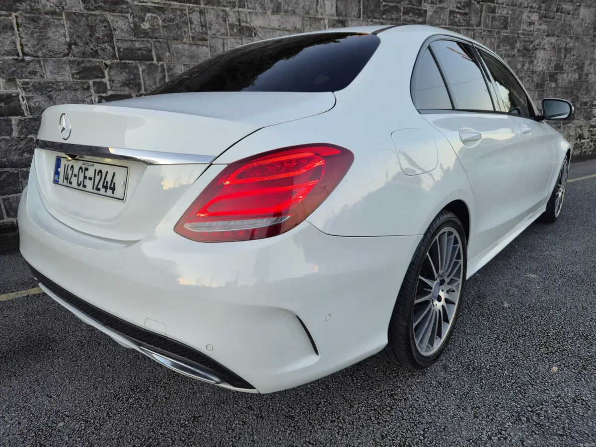 142 Mercedes-Benz C220 AMG!  Rare Manual!! - Image 4