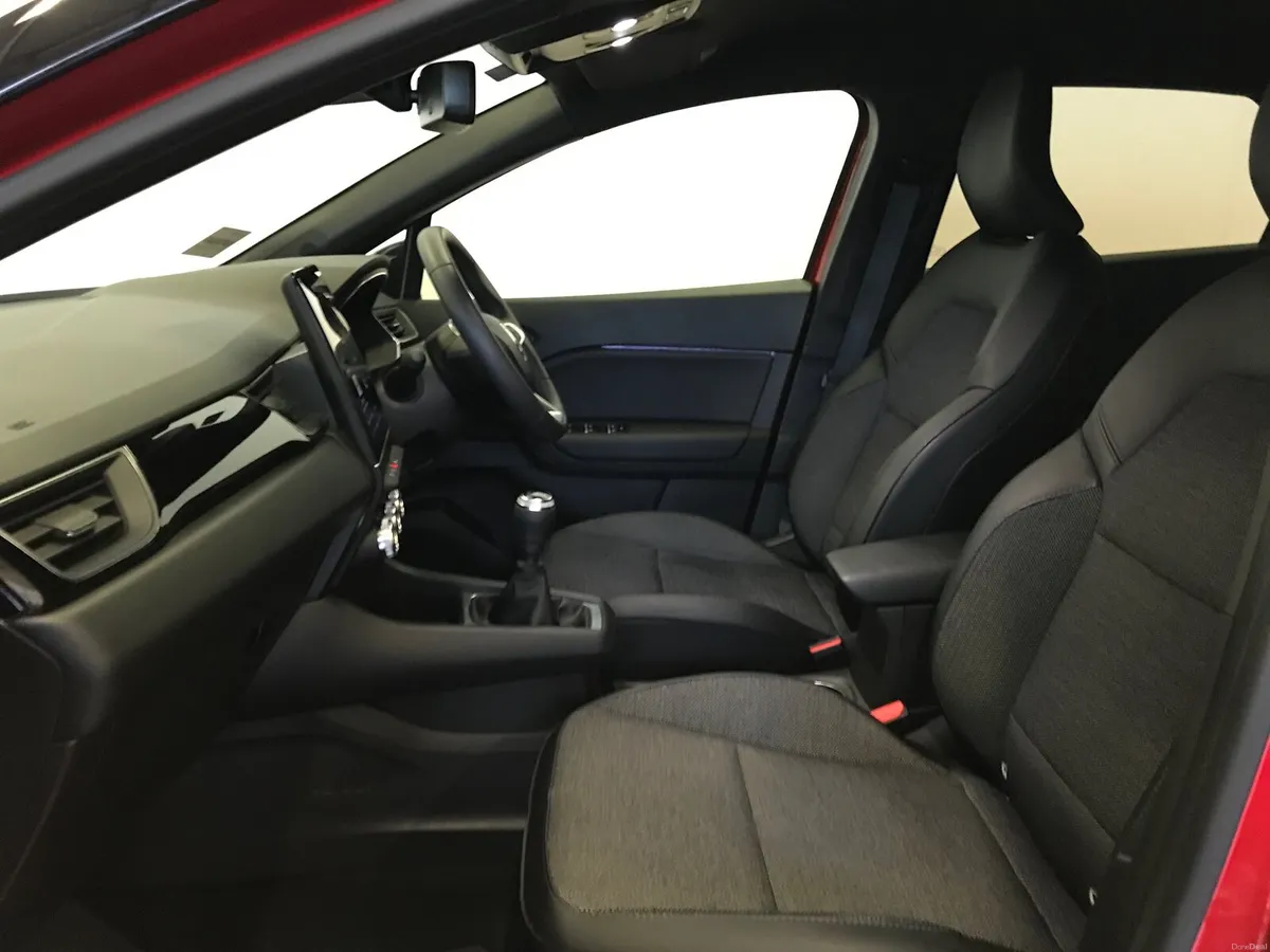 Renault Captur 2023 - Image 3