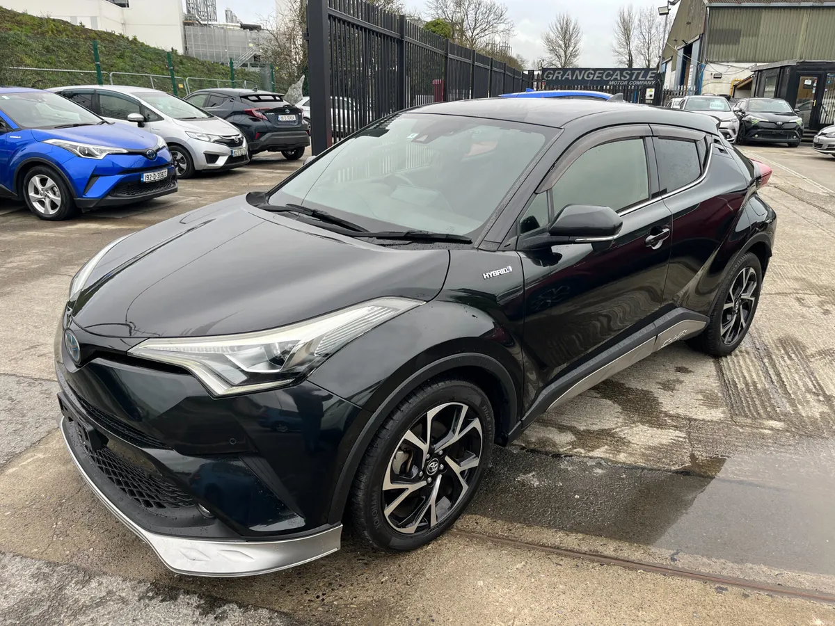 TOYOTA C-HR 2018, 1.8 HYBRID AUTO HIGH SPEC - Image 3