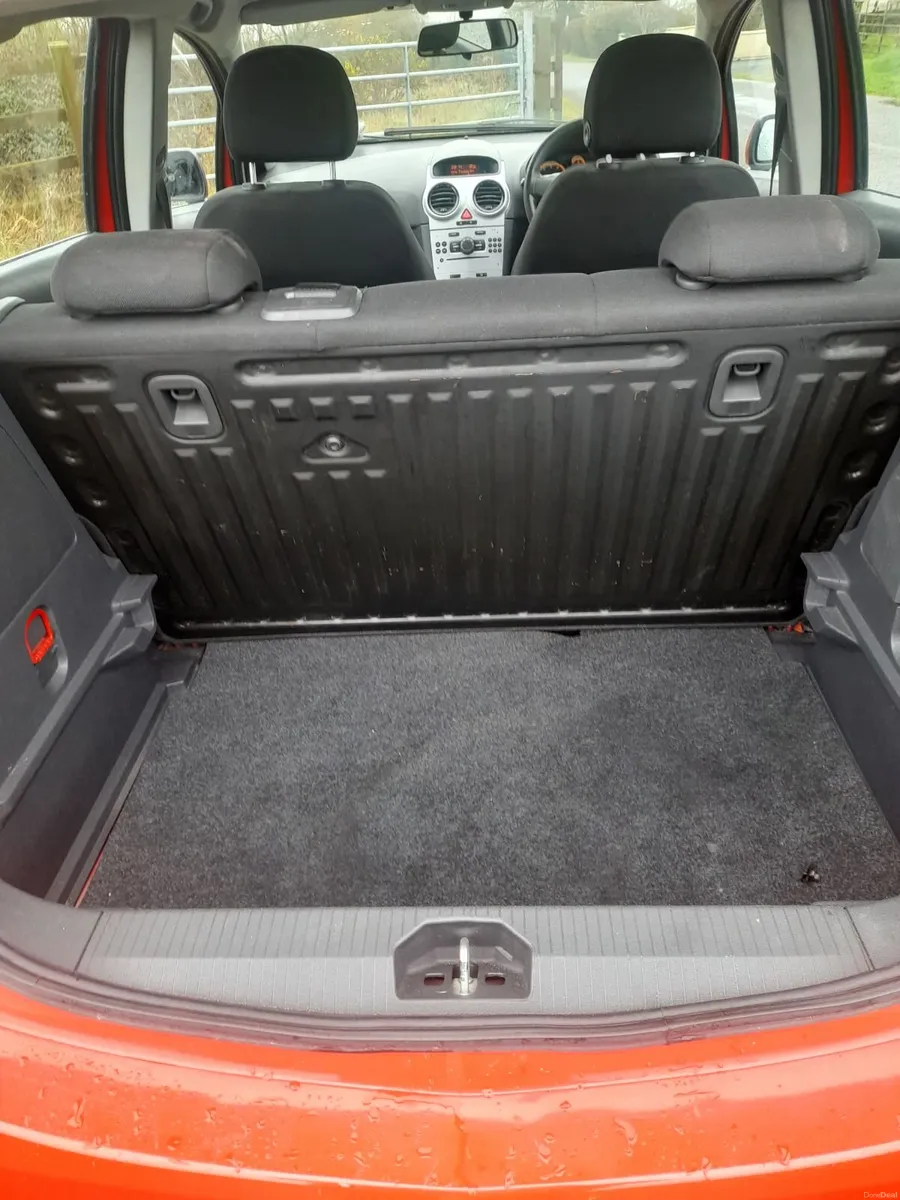 Opel Corsa 2011 - Image 4