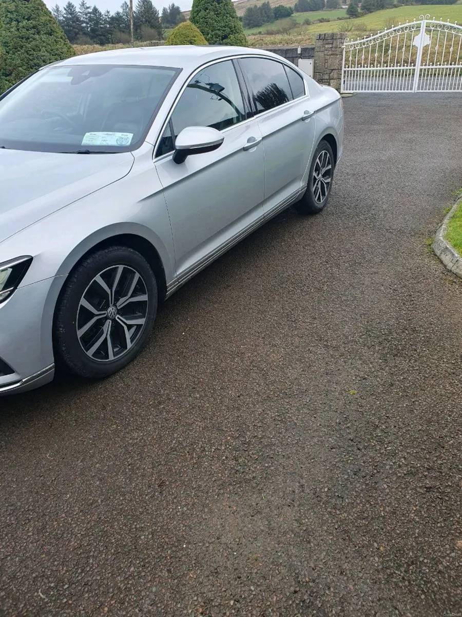 V W Passat Highline 2.0 lt diesel - Image 3