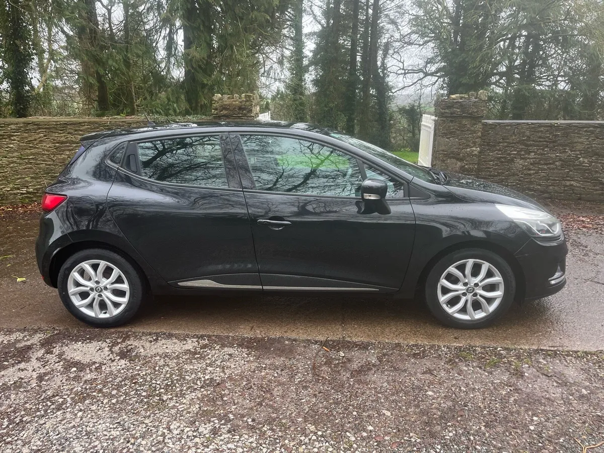 RENAULT CLIO 1.2 PETROL - Image 4