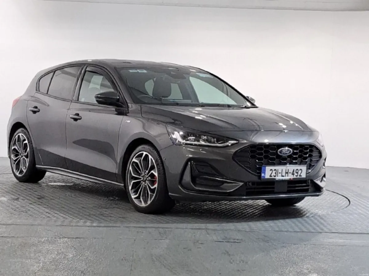 Ford Focus 1.0L EcoBoost 125PS ST LINE X - Image 1