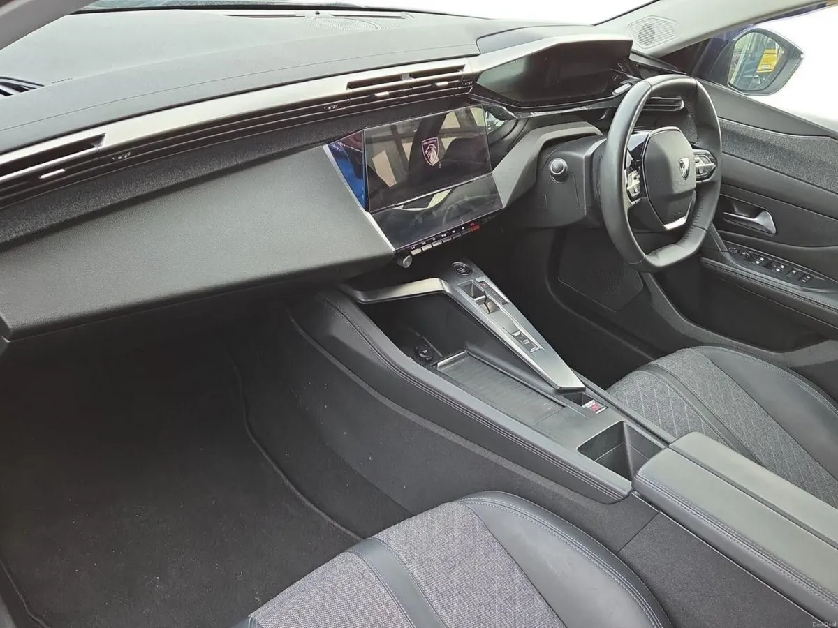 Peugeot 408 1.2 Puretech 130bhp Auto Allure - Image 4