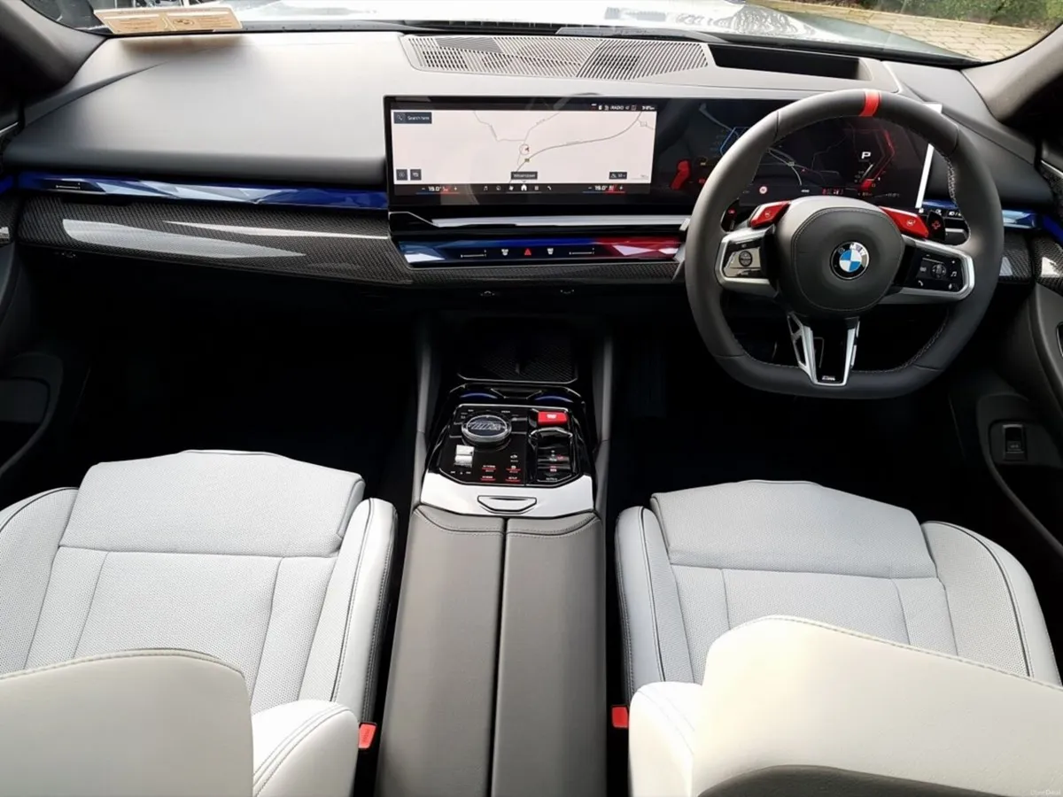 BMW M5 Saloon - Image 4