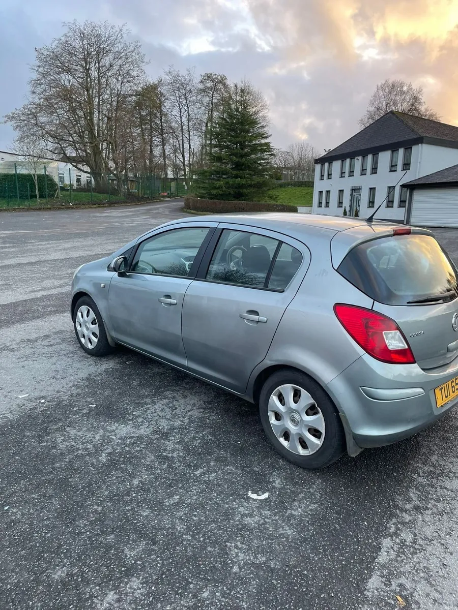 Vauxhall Corsa 2011 - Image 4