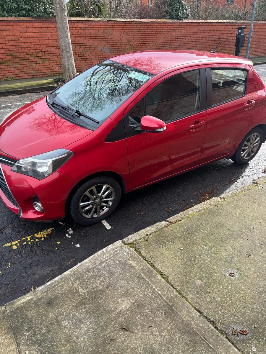 Toyota Yaris - Image 2