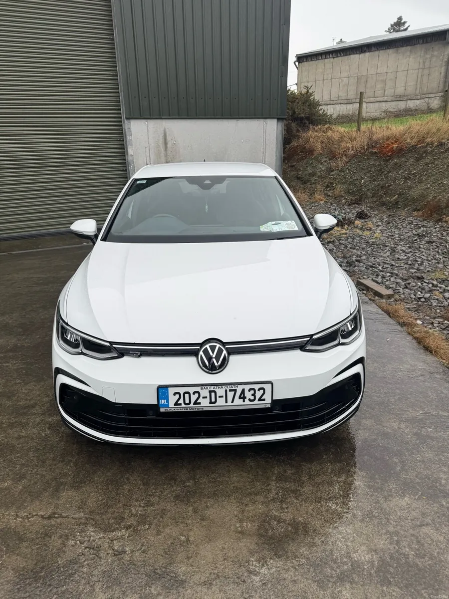 VW Golf R-Line - Image 2