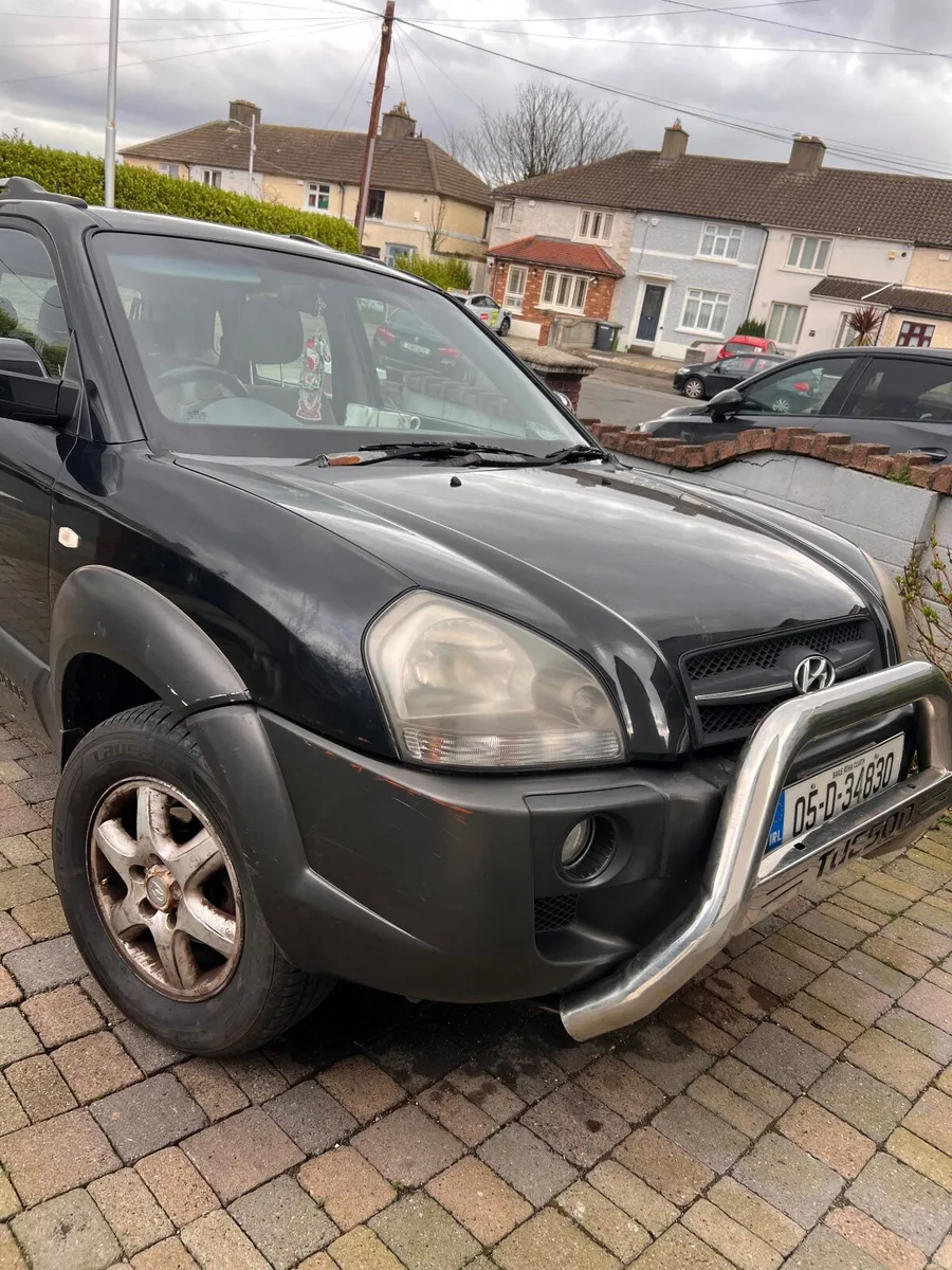 Hyundai Tucson 2005 - Image 2