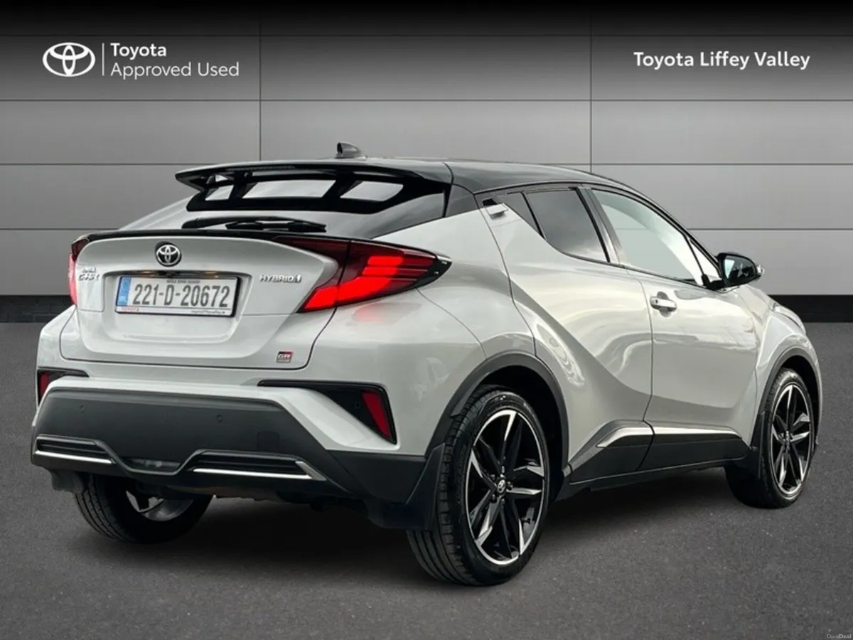 Toyota C-HR 1.8 - Image 2
