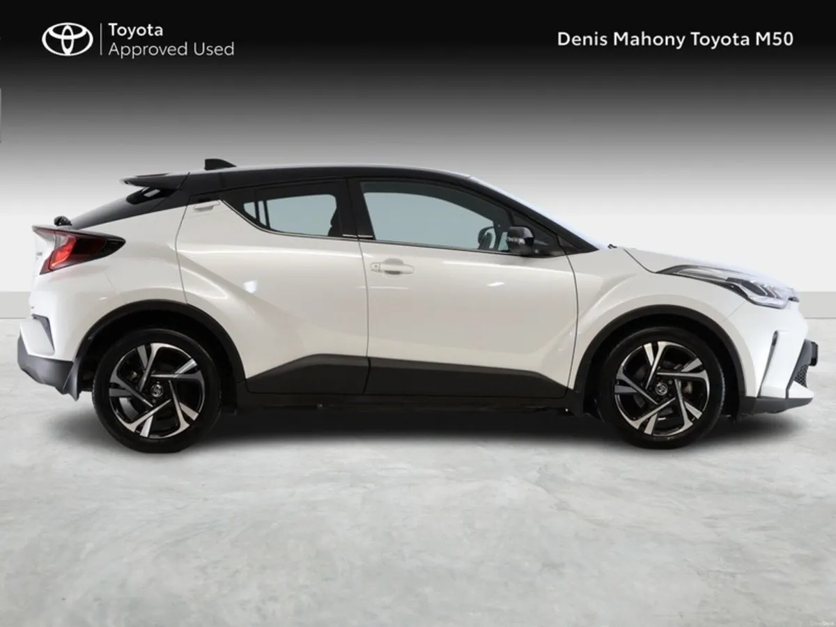 Toyota C-HR Sport Hybrid - Image 3