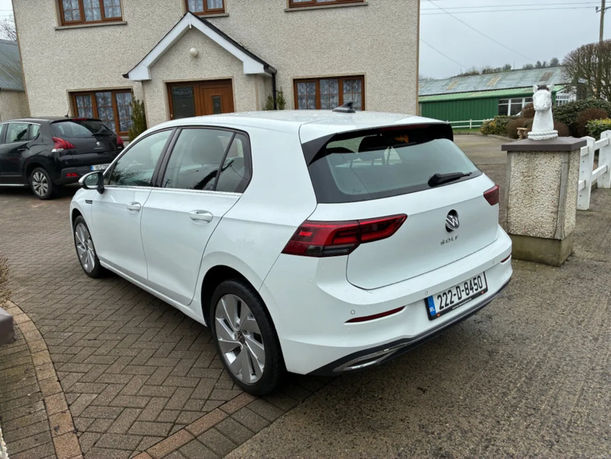 Volkswagen Golf STYLE 2.0 TDI 115HP 5DR - Image 2