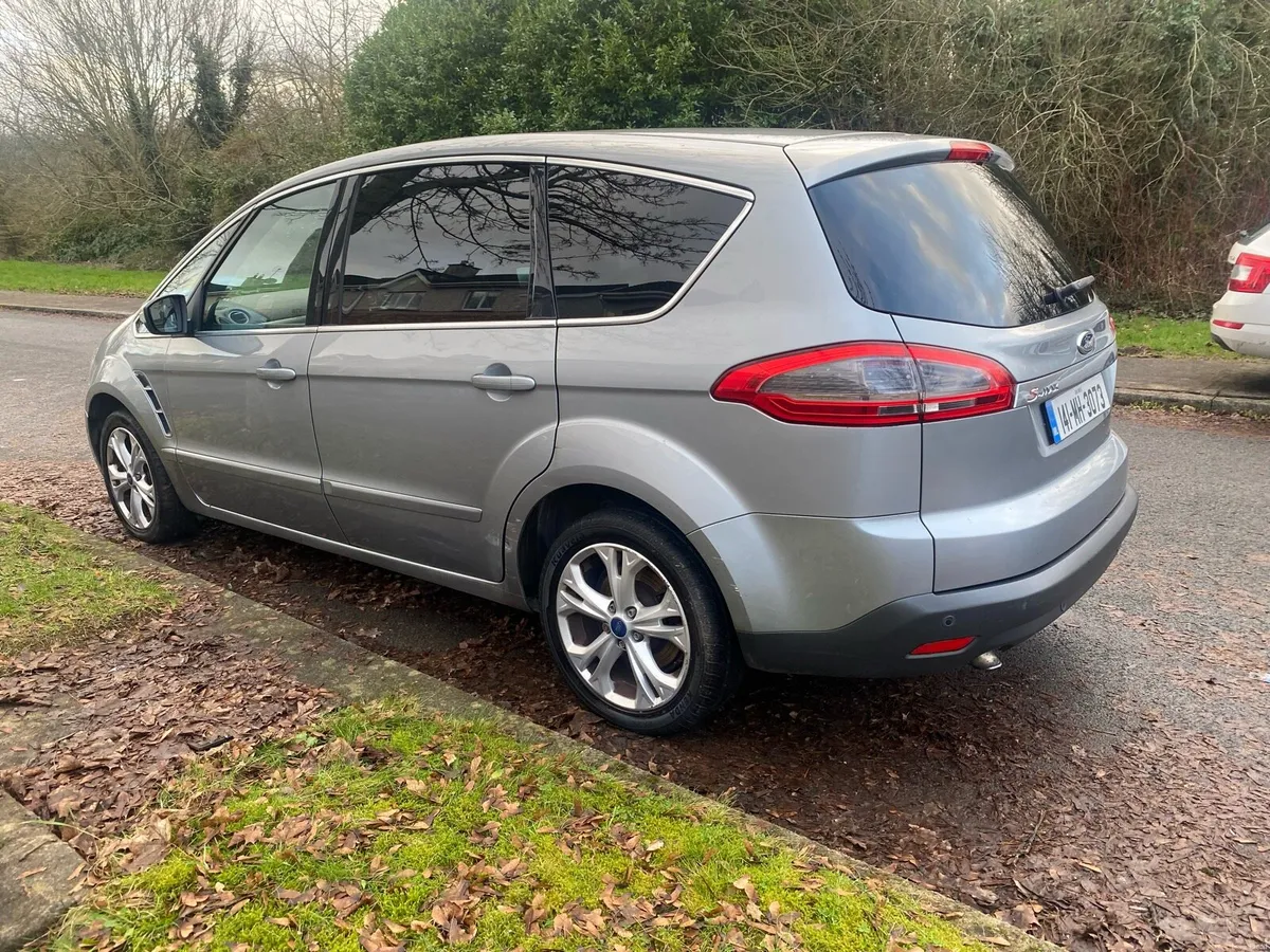 Ford S Max Titanium - Image 4