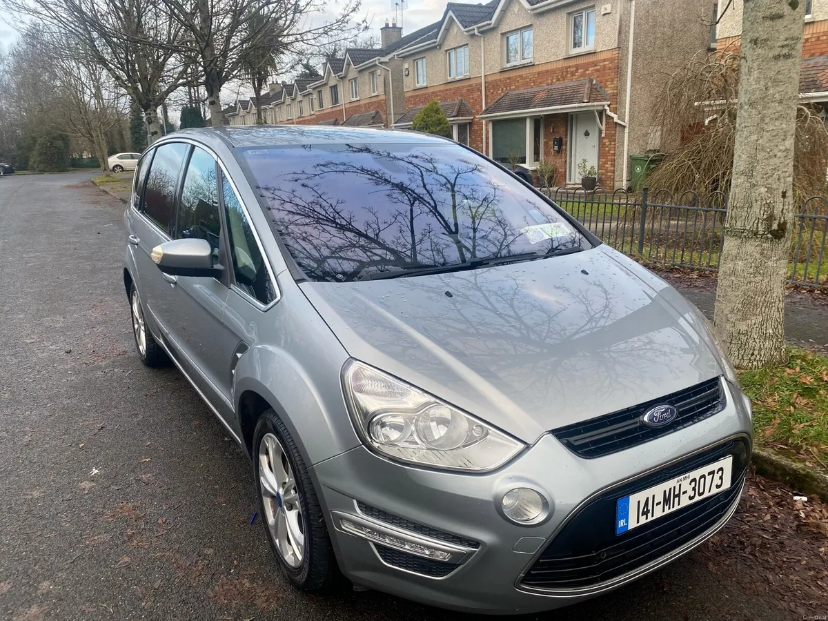 Ford S Max Titanium - Image 2