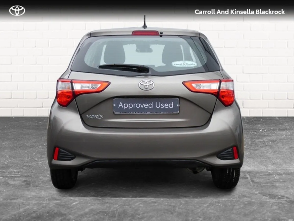 Toyota Yaris 1.0 Luna Manual - Image 4