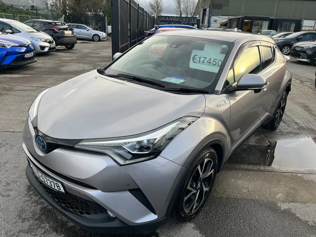 TOYOTA C-HR 2017, 1.8 HYBRID AUTO LOW KM HIGH SPEC - Image 3