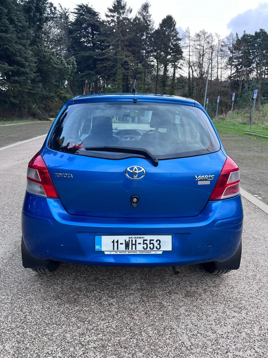 Toyota Yaris Sport 1.33L 2011 - Image 3