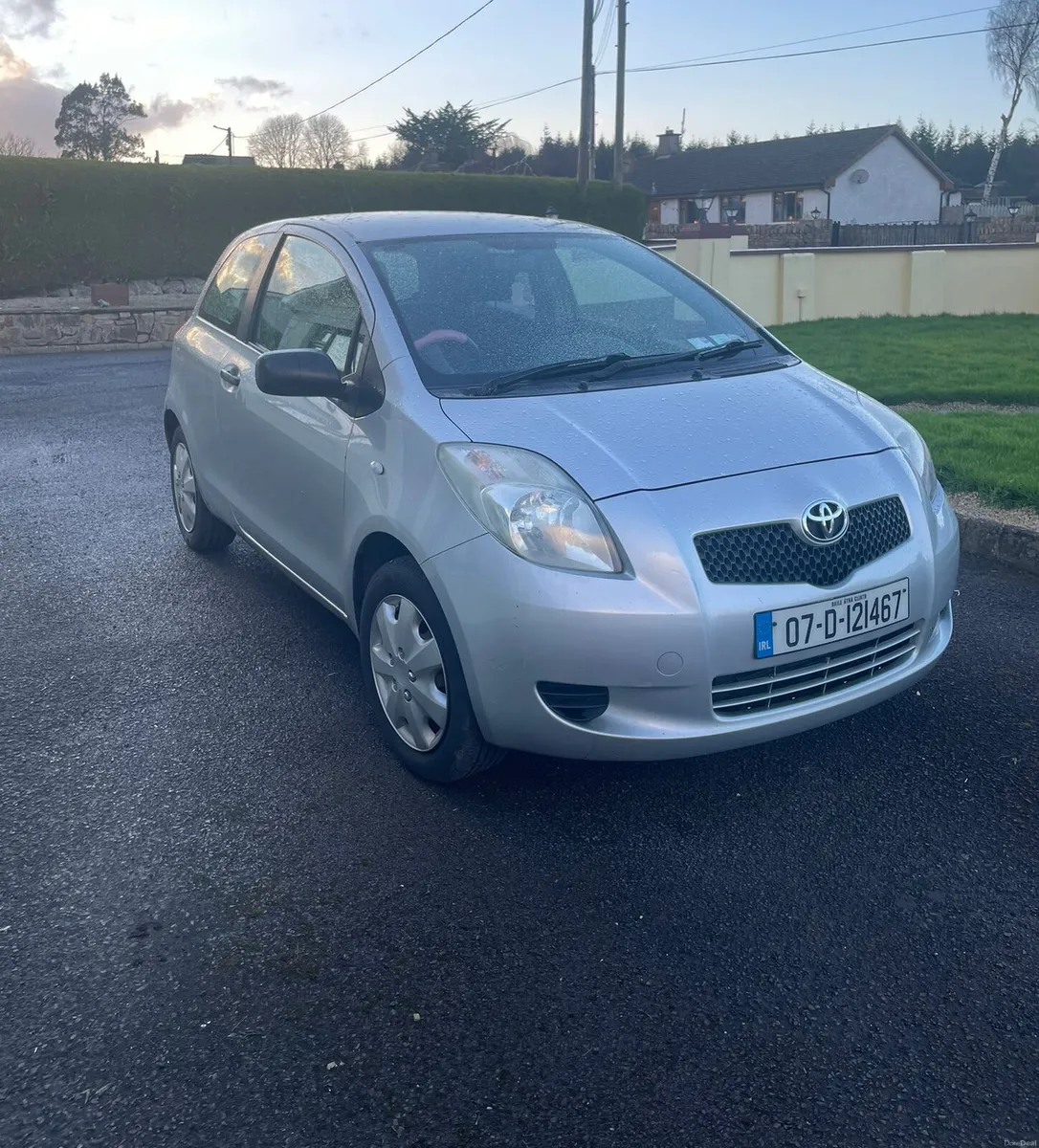 Toyota yaris 2007 - Image 2