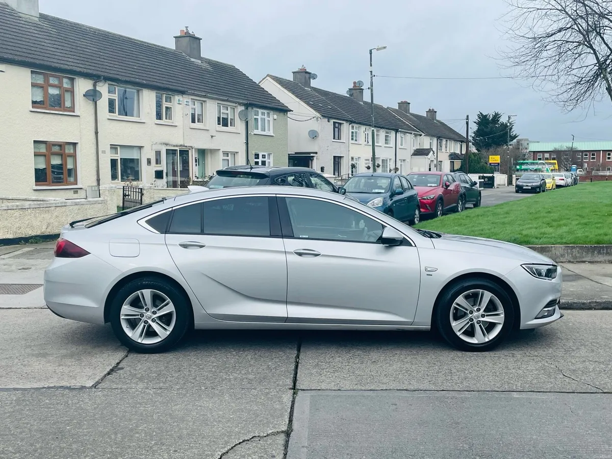 Vauxhall/Opel Insignia Sri - Image 2