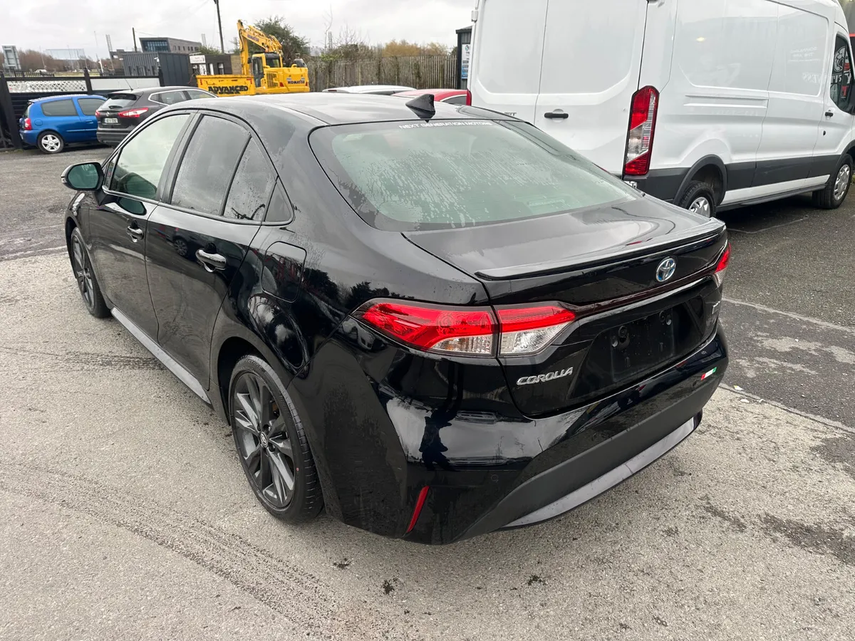2023 TOYOTA COROLLA 1.8L HYBRID LEATHER PACKAGE - Image 3